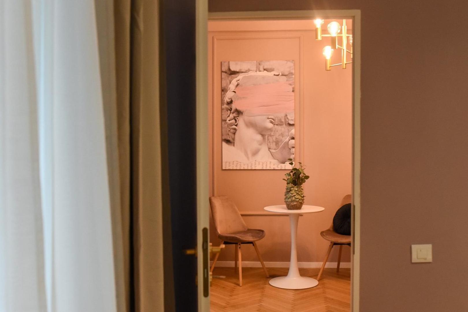 Modern Stay - Central Studios With Wall Projector Near Radisson Бухарест Номер фото