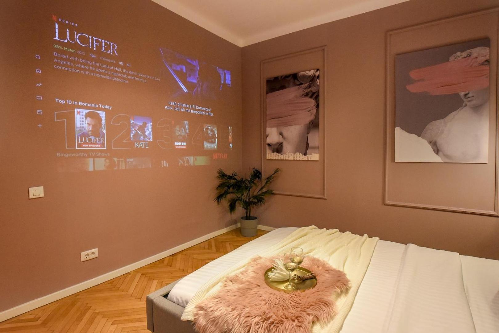 Modern Stay - Central Studios With Wall Projector Near Radisson Бухарест Номер фото
